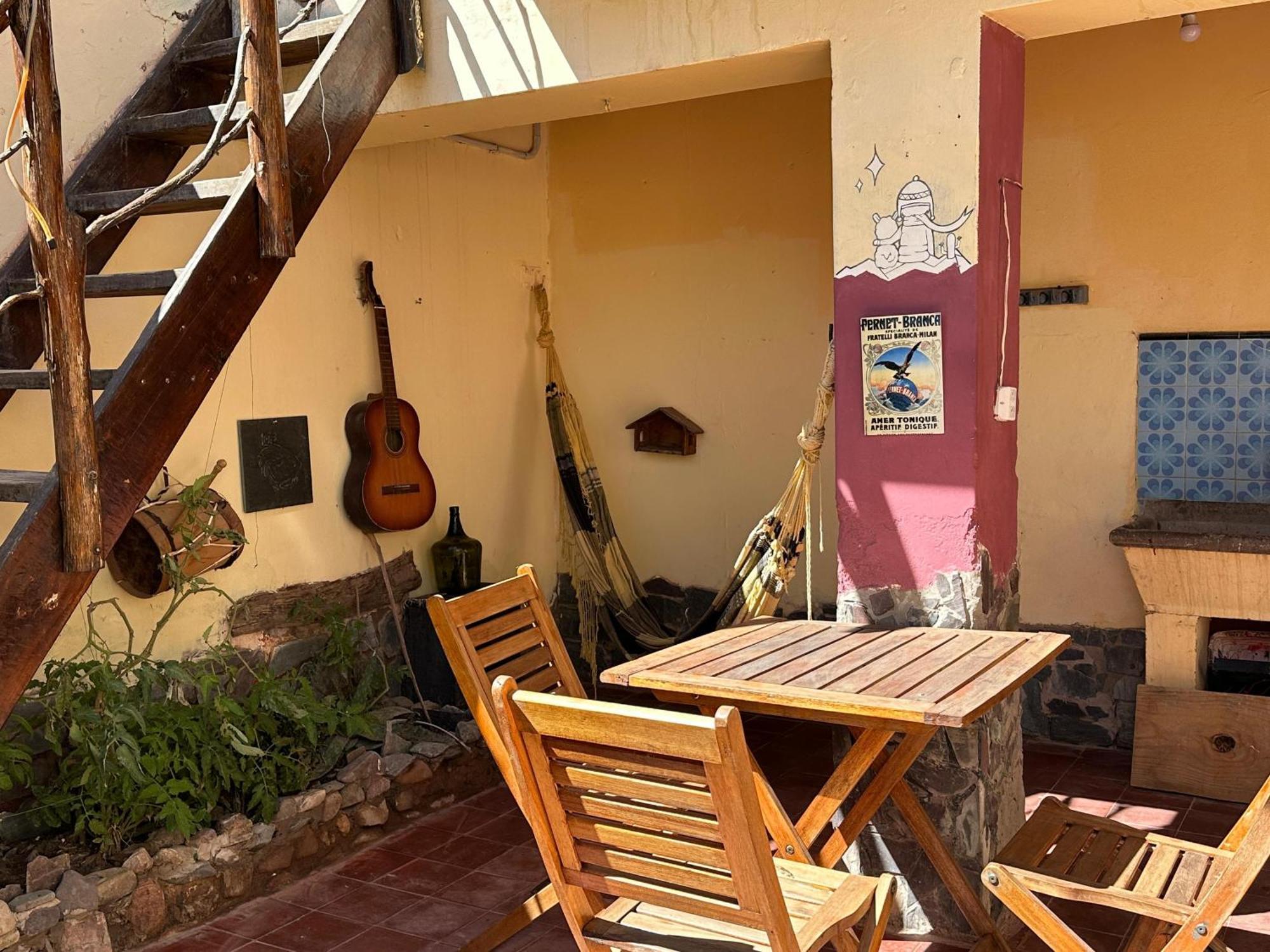 Tilcara Hostel Экстерьер фото